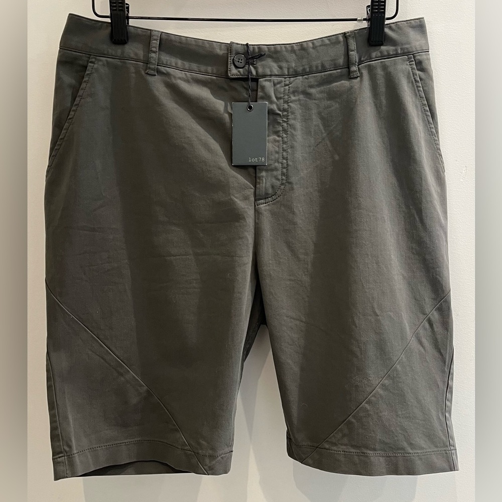 lot 78 NWT Cotton Utility Cargo Short, High Quality Organic Cotton, In Charcoal